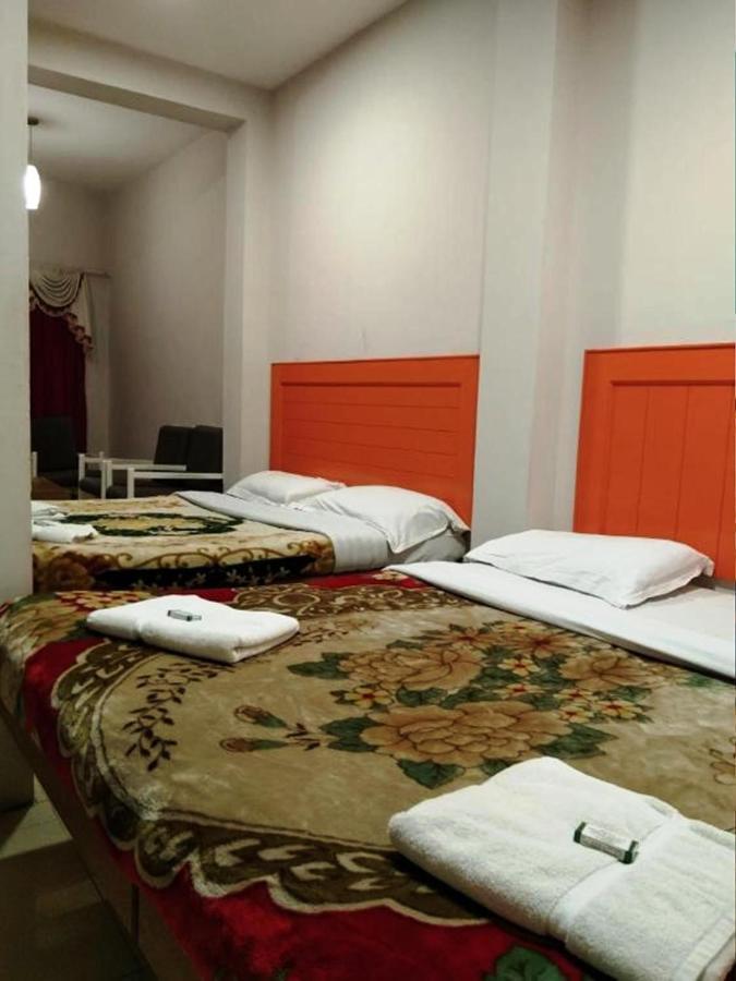Hotel Preethi Palace Уті Екстер'єр фото